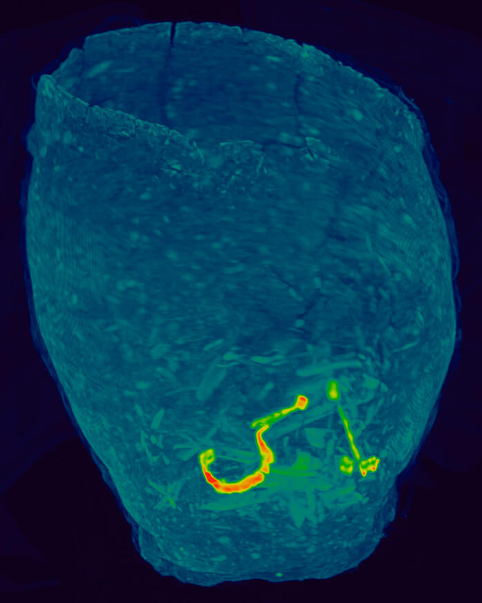 Cinerary urn examined through archaeological imaging techniques